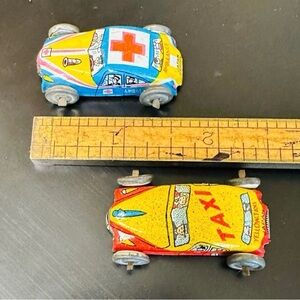1940s Japan Tiny Tin Litho Toy Car Taxi & Ambulance Vintage.